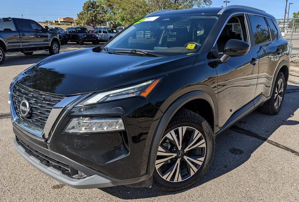 Used 2023 Nissan Rogue SV w/ SV Premium Package AWD/4WD image 6