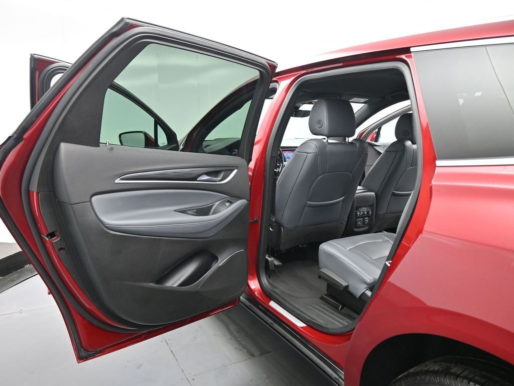 Used 2024 Buick Enclave Premium image 40