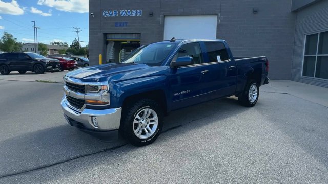 Used 2017 Chevrolet Silverado 1500 LT w/ All Star Edition AWD/4WD image 5