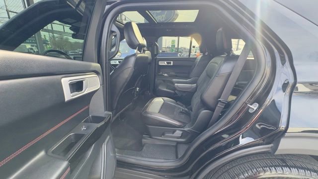 Certified 2023 Ford Explorer ST-Line w/ Class IV Trailer Tow Package AWD/4WD image 18