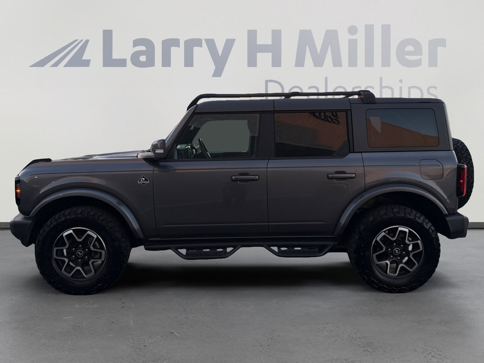 Certified 2022 Ford Bronco Outer Banks AWD/4WD image 2