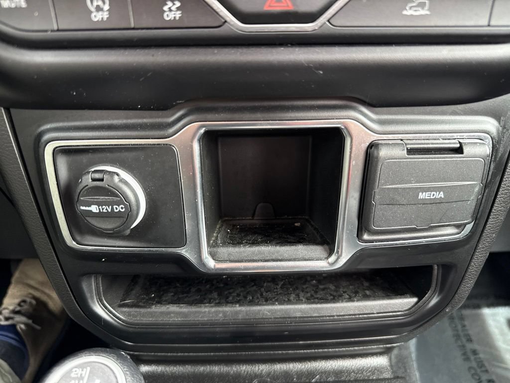 Used 2022 Jeep Wrangler Sport AWD/4WD image 23