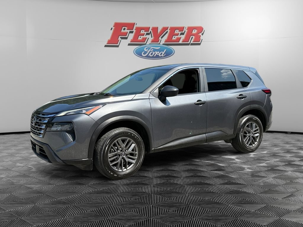 Used 2024 Nissan Rogue S FWD image 1