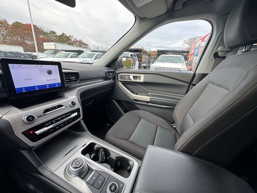 Certified 2023 Ford Explorer XLT image 25