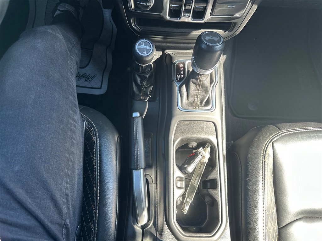 Used 2022 Jeep Wrangler Unlimited Sahara image 25