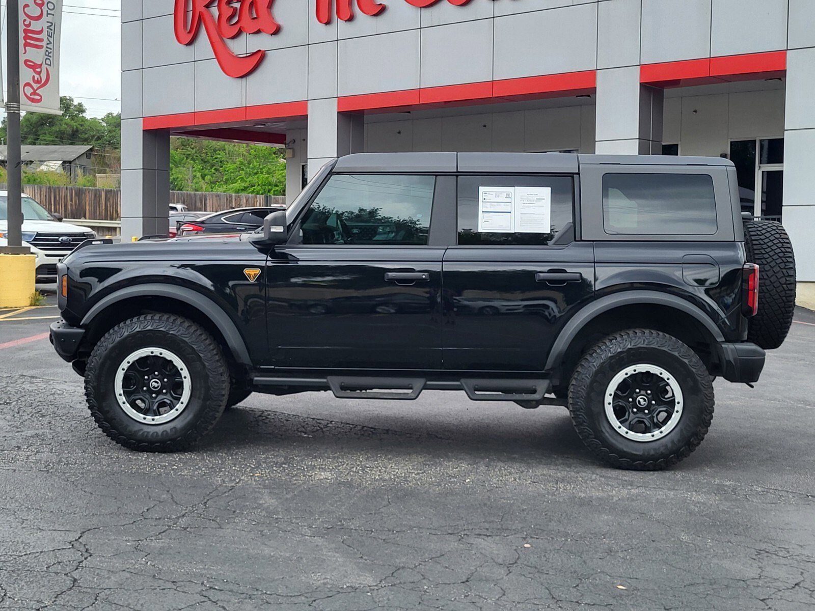 Certified 2024 Ford Bronco Badlands image 6