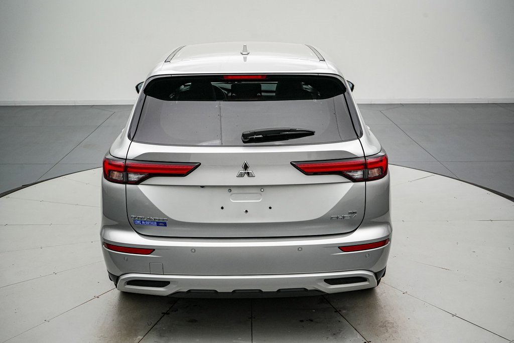 Used 2024 Mitsubishi Outlander SE image 4