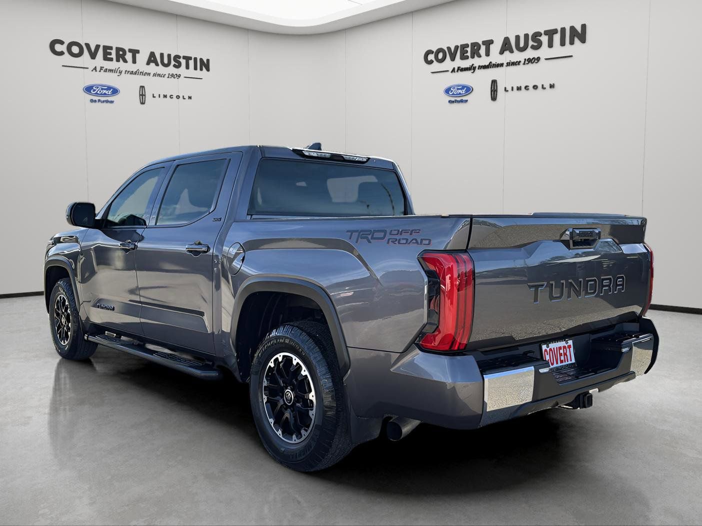 Used 2022 Toyota Tundra SR5 image 3