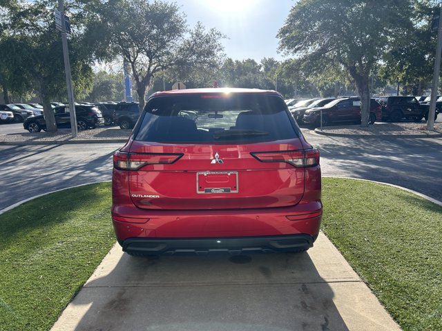 Used 2022 Mitsubishi Outlander ES FWD image 7