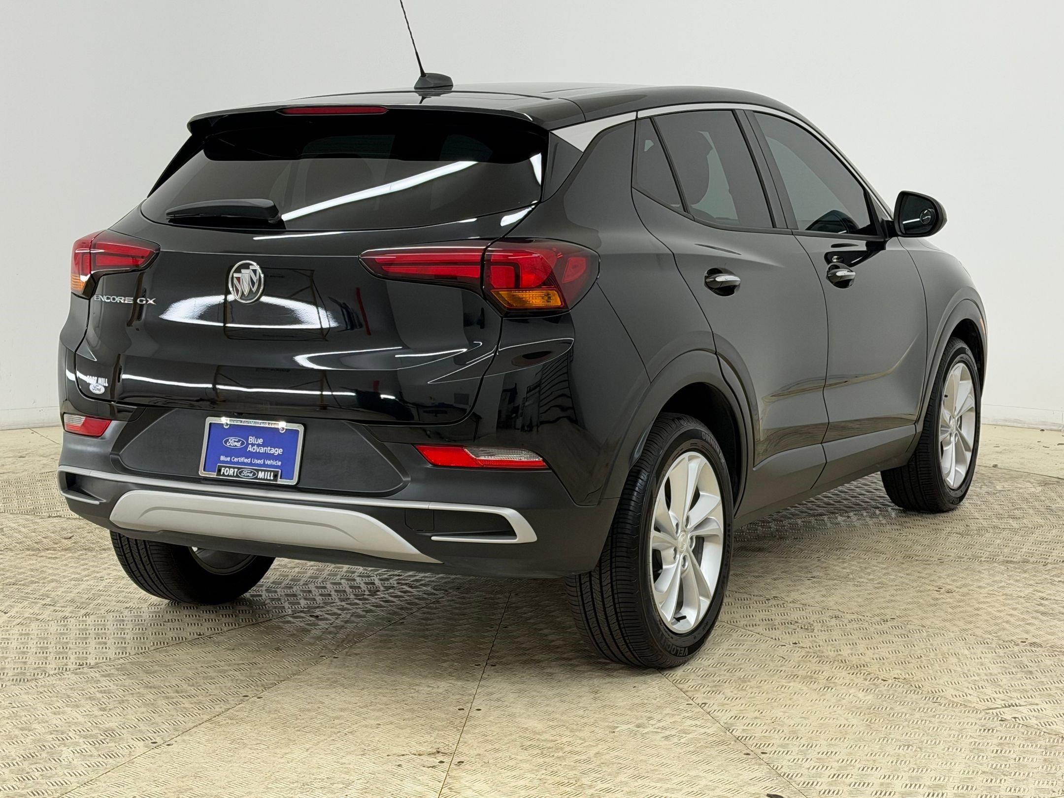 Used 2021 Buick Encore GX Preferred w/ Cold Weather Comfort Package image 9