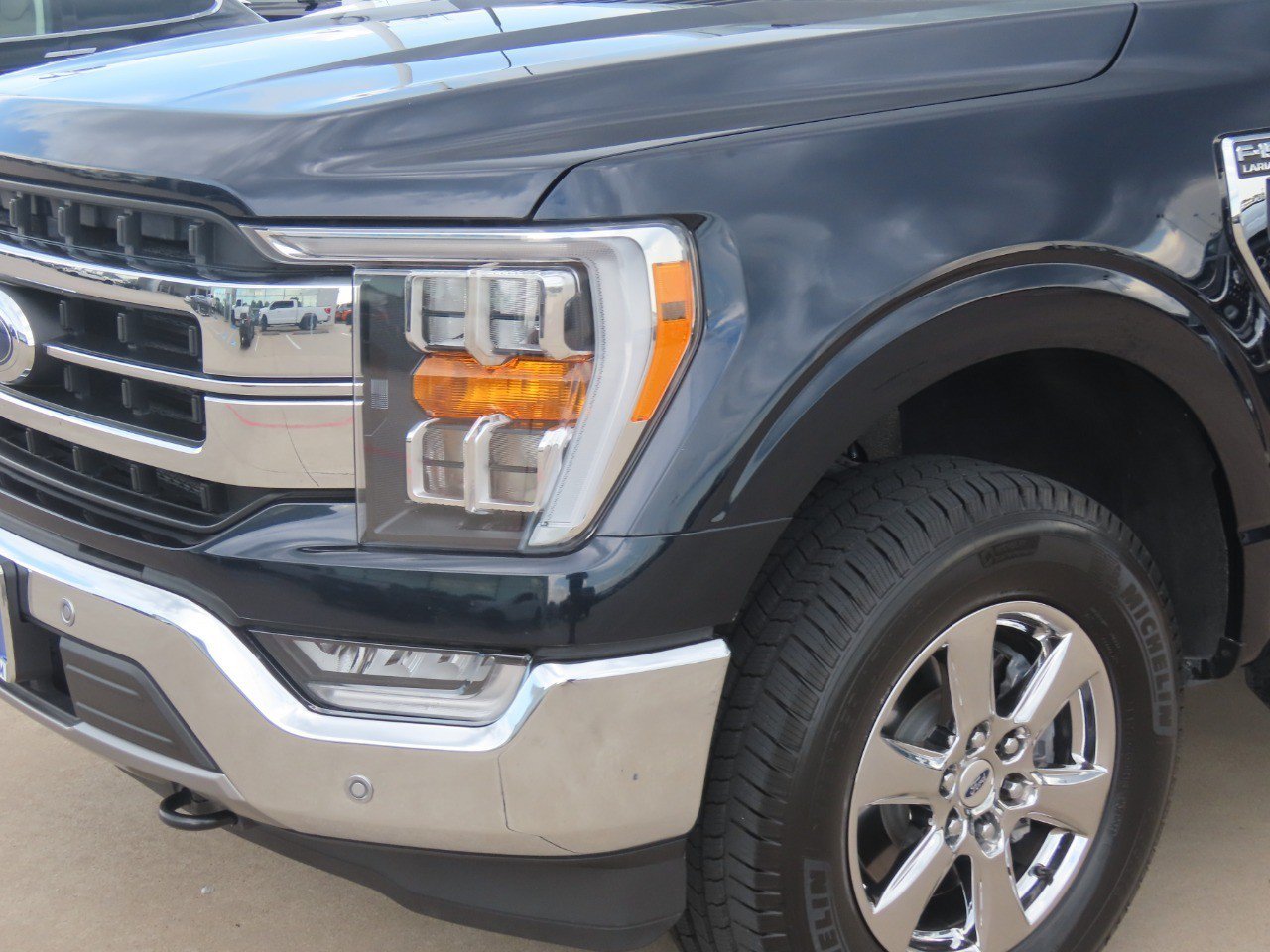 Certified 2021 Ford F150 Lariat w/ Trailer Tow Package AWD/4WD image 3