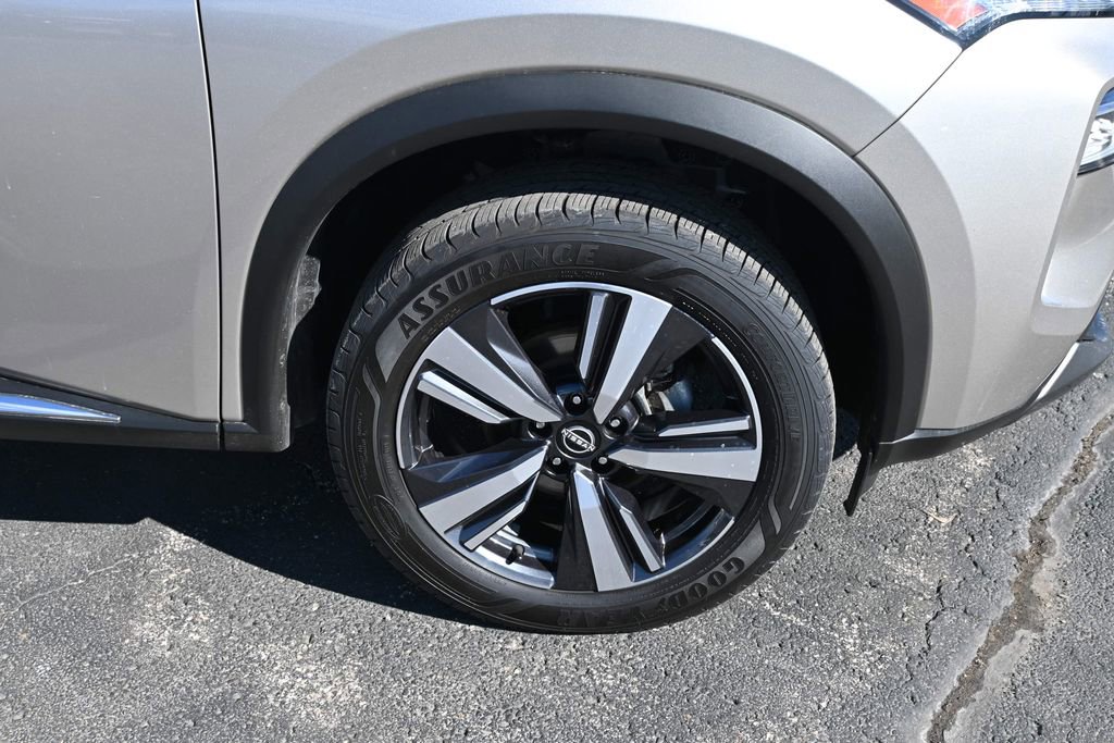 Used 2023 Nissan Rogue SL FWD image 17