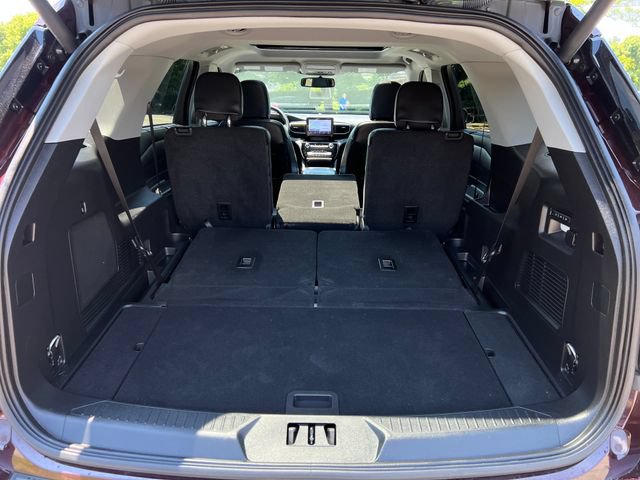 Certified 2023 Ford Explorer Limited w/ Equipment Group 301A AWD/4WD image 31