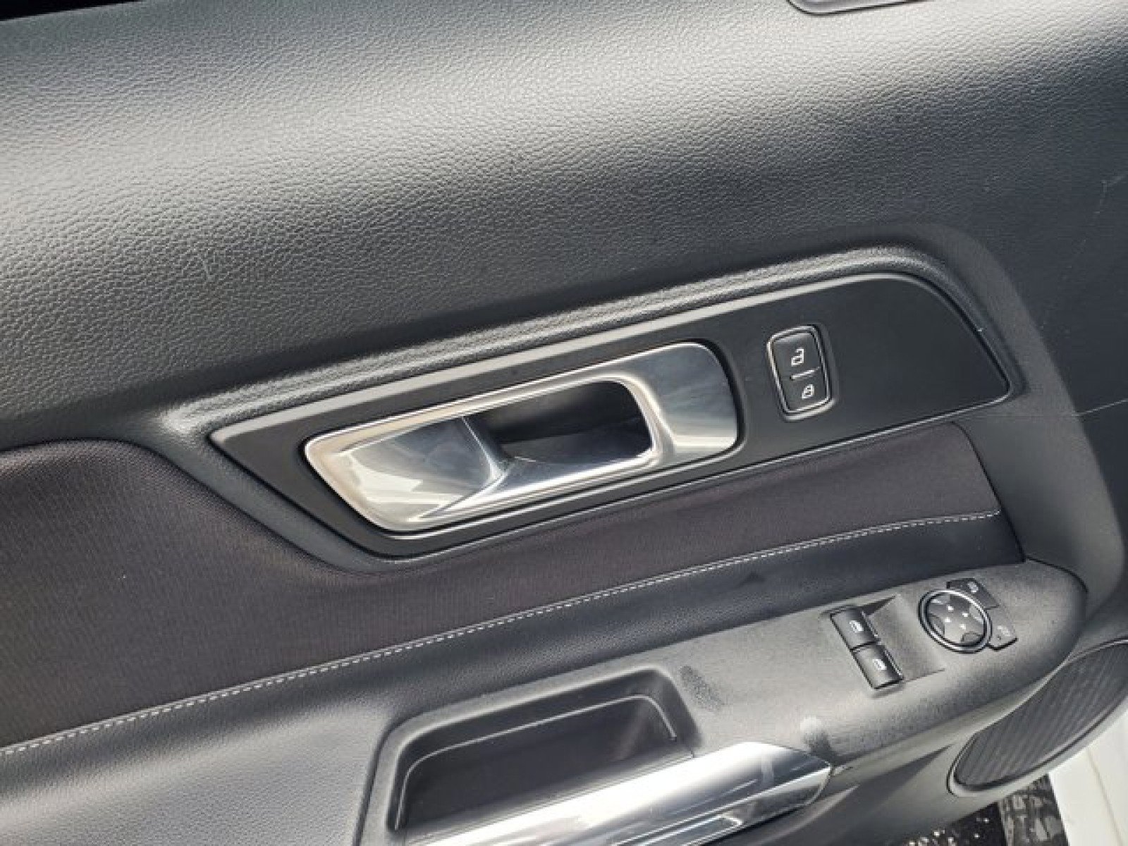 Certified 2019 Ford Mustang Coupe w/ Ecoboost Performance Package RWD image 14