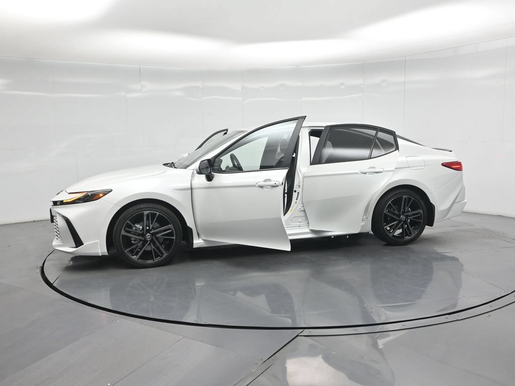 Used 2026 Toyota Camry XSE FWD image 34