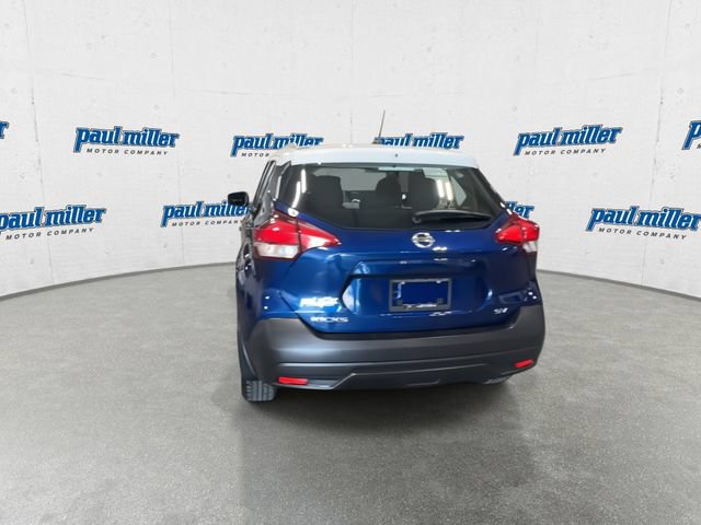 Used 2019 Nissan Kicks SV FWD image 9