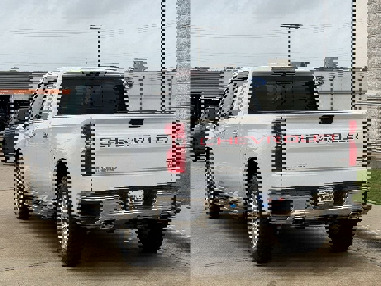 Used 2020 Chevrolet Silverado 1500 LTZ w/ LTZ Premium Package image 4