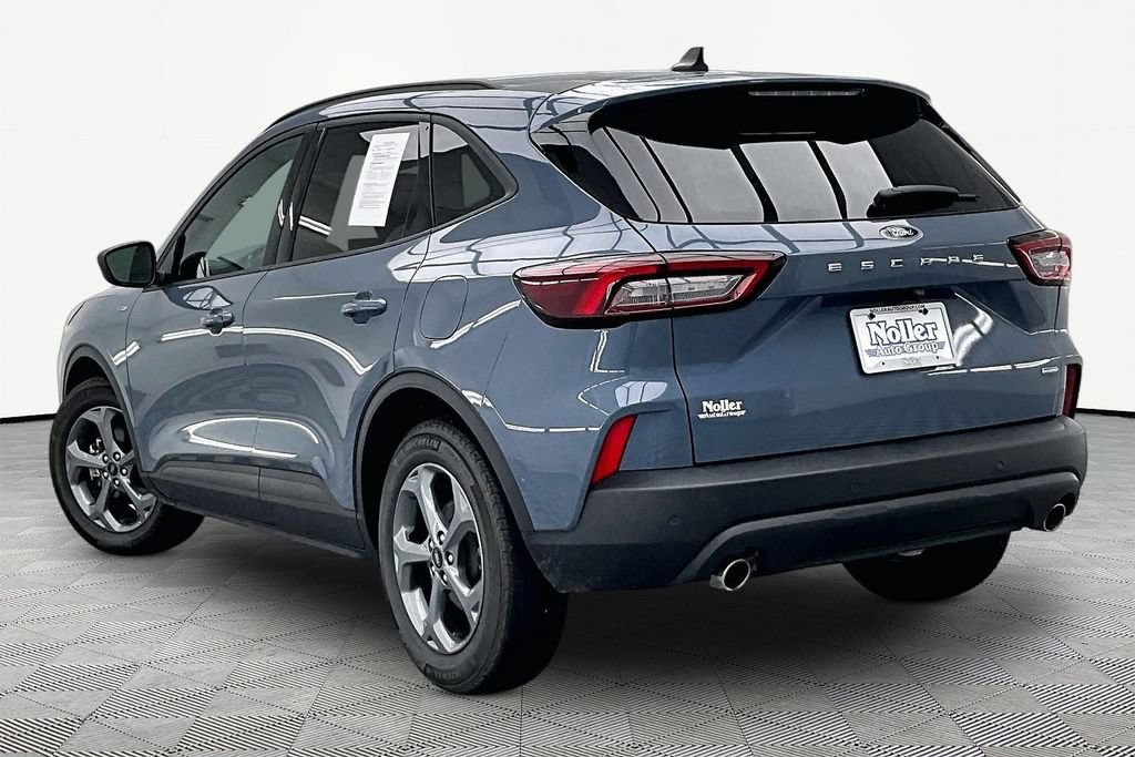 Certified 2025 Ford Escape ST-Line w/ Equipment Group 301A FWD image 13