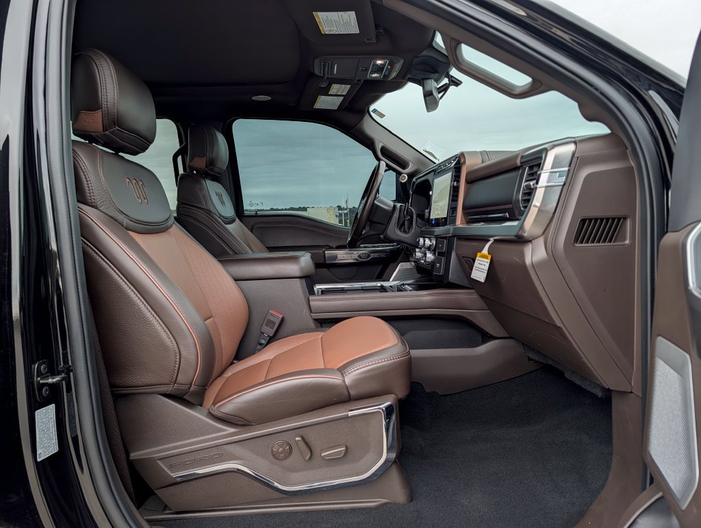 Certified 2024 Ford F350 King Ranch w/ FX4 Off-Road Package AWD/4WD image 12