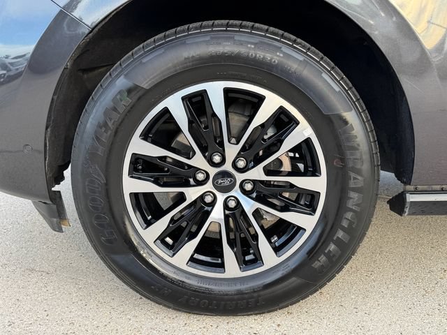 Certified 2025 Ford Expedition Platinum AWD/4WD image 10