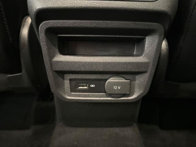 Used 2020 Volkswagen Tiguan SE AWD/4WD image 30
