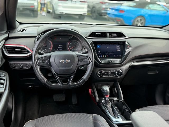 Used 2022 Chevrolet TrailBlazer RS w/ Technology Package FWD image 5
