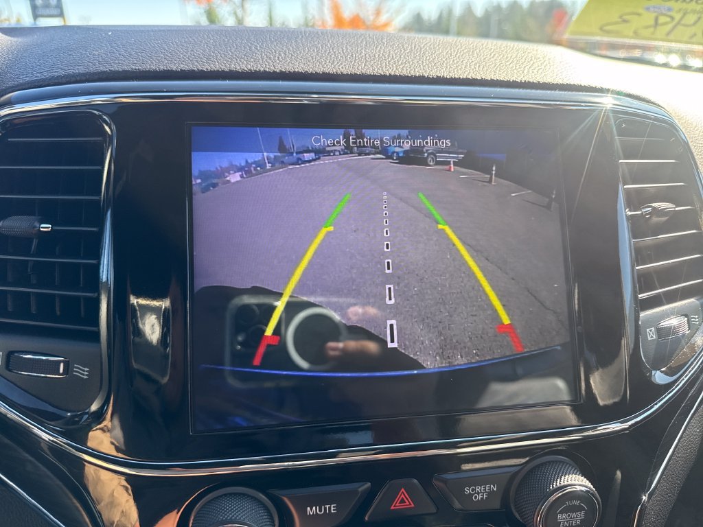 Used 2019 Jeep Grand Cherokee Limited AWD/4WD image 29