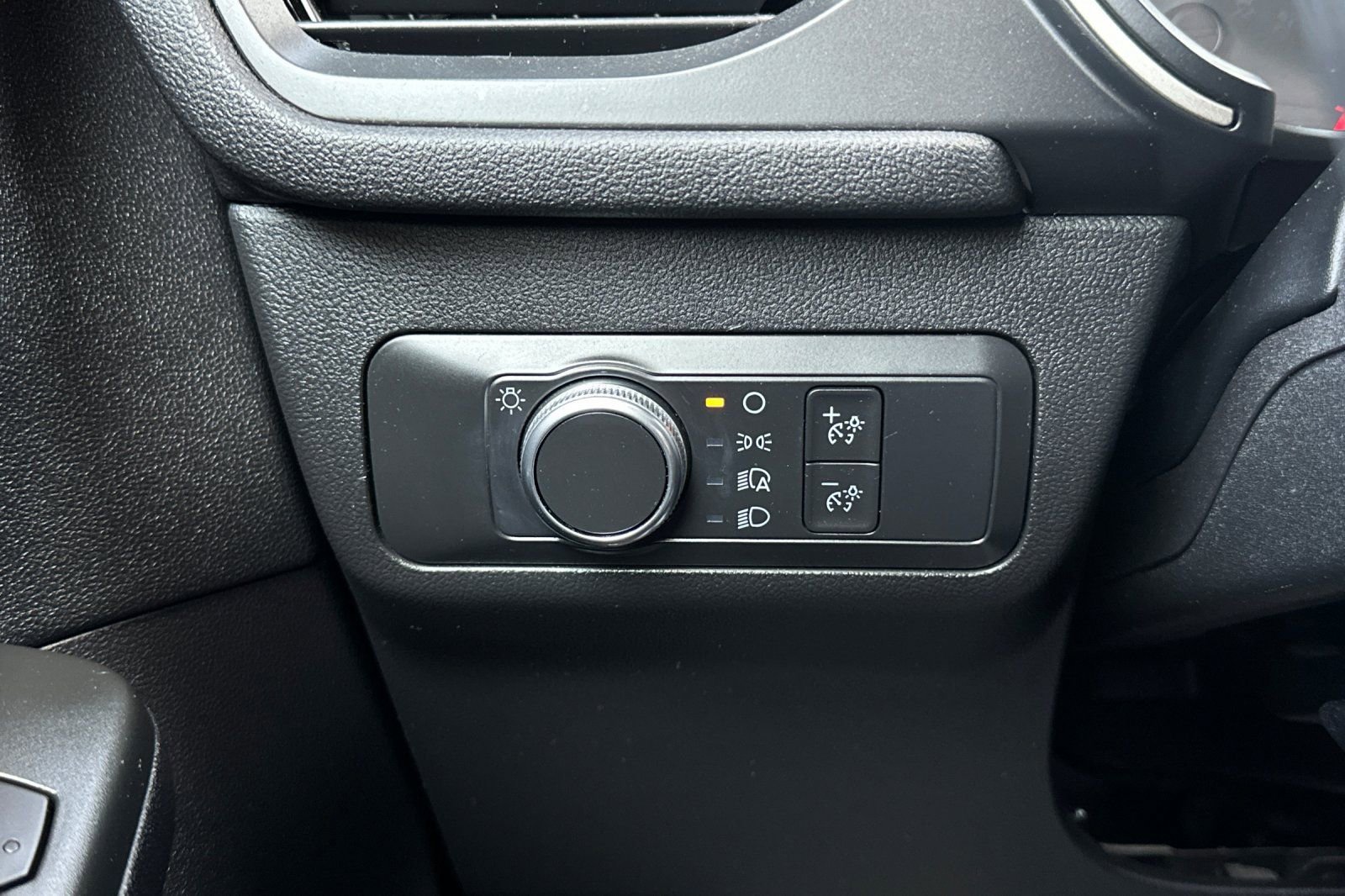 Certified 2022 Ford Escape SE FWD image 28