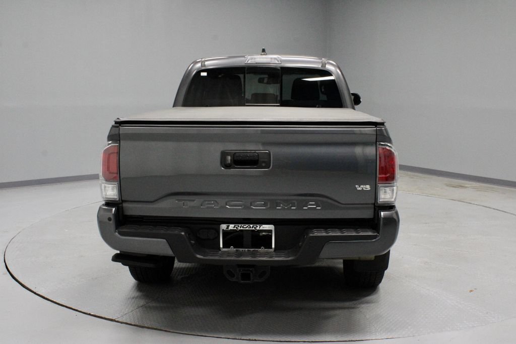 Used 2022 Toyota Tacoma TRD Sport w/ Technology Package AWD/4WD image 9