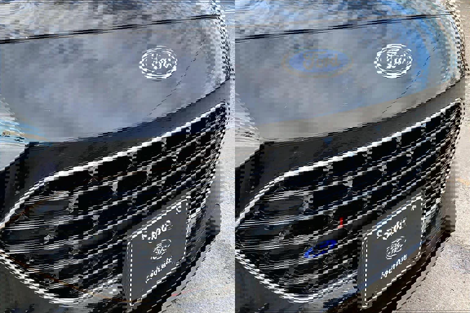 Certified 2021 Ford Escape SE w/ SE Sport Appearance Package image 31