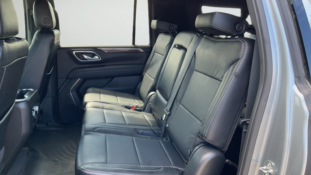 Used 2023 GMC Yukon XL SLE w/ Gmc Pro Safety Plus Package RWD image 20
