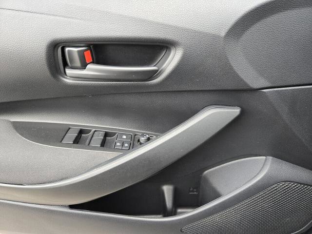 Used 2023 Toyota Corolla LE image 31