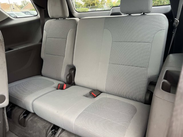 Used 2019 Chevrolet Traverse LT FWD image 17