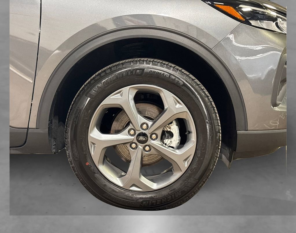Certified 2025 Ford Escape ST-Line image 19
