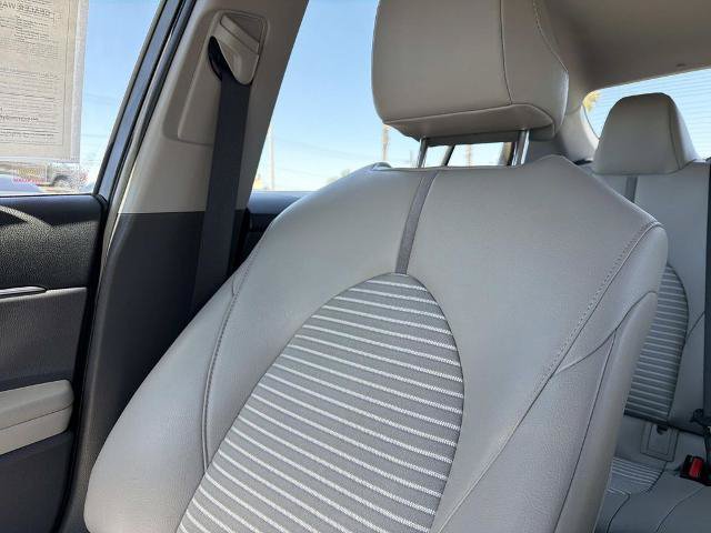 Used 2018 Toyota Camry SE FWD image 26