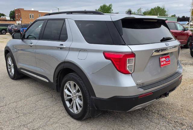 Certified 2021 Ford Explorer XLT w/ Equipment Group 202A AWD/4WD image 8