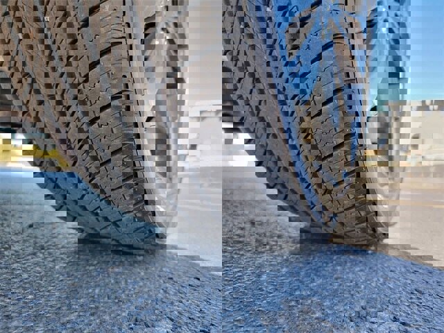 Certified 2024 Ford Edge ST w/ Equipment Group 401A image 18