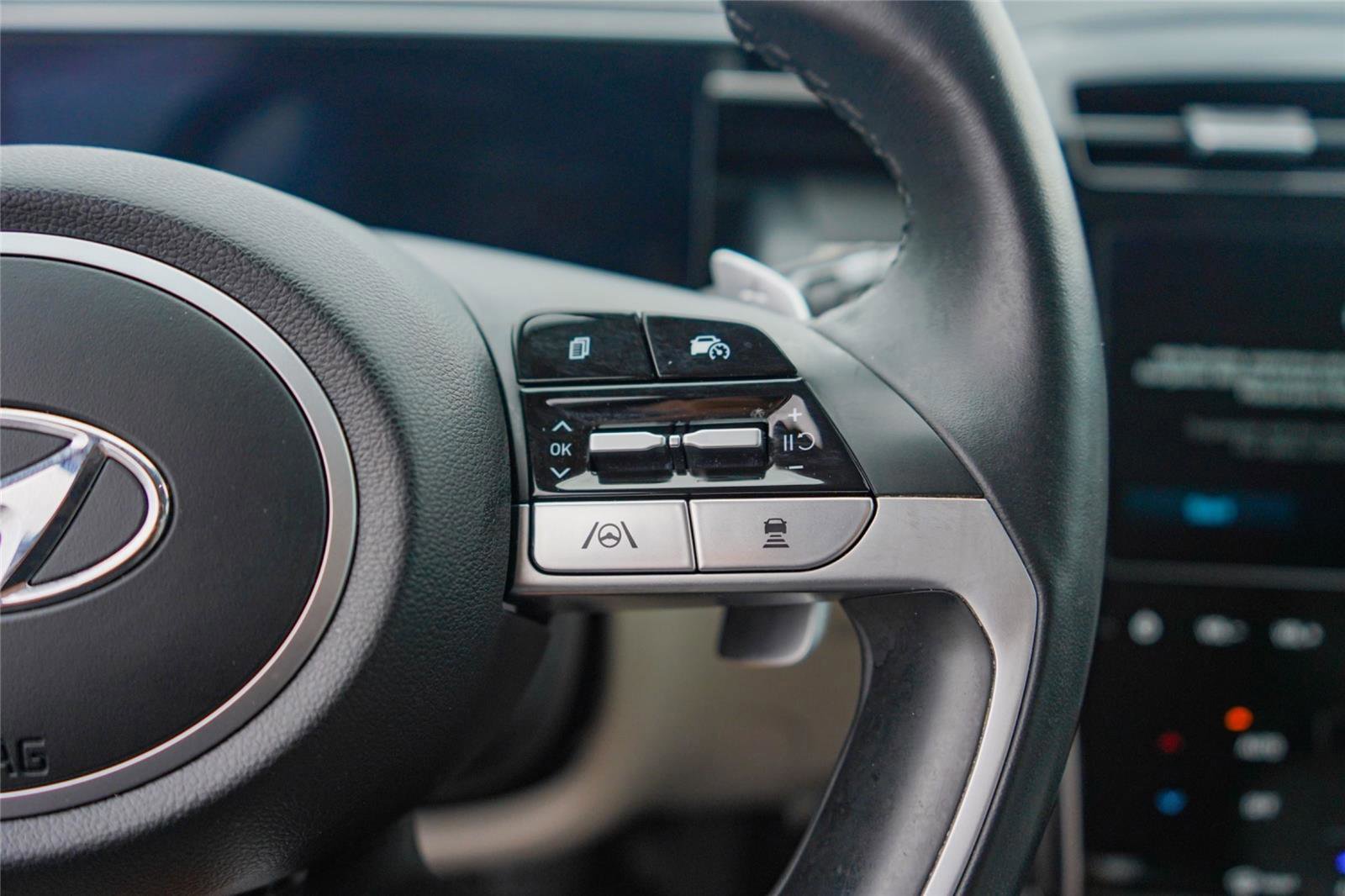 Used 2023 Hyundai Tucson Limited image 13