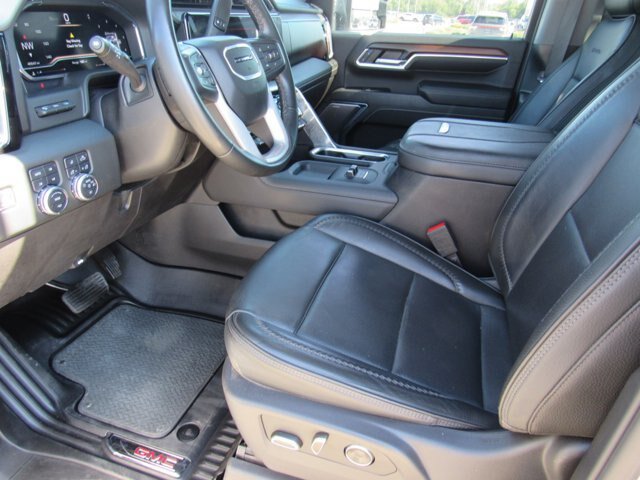 Used 2024 GMC Sierra 2500 Denali w/ Denali Reserve Package AWD/4WD image 18