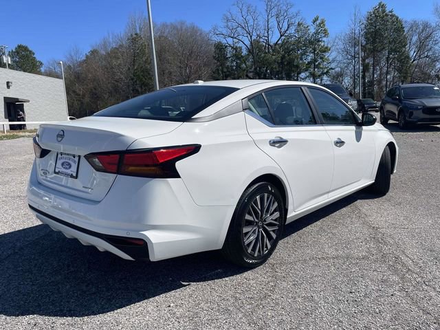 Used 2025 Nissan Altima 2.5 SV image 6