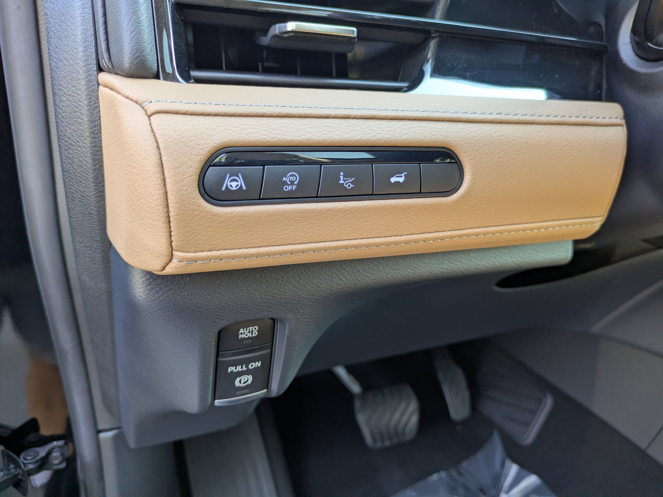 Used 2025 INFINITI QX80 Luxe AWD/4WD image 17