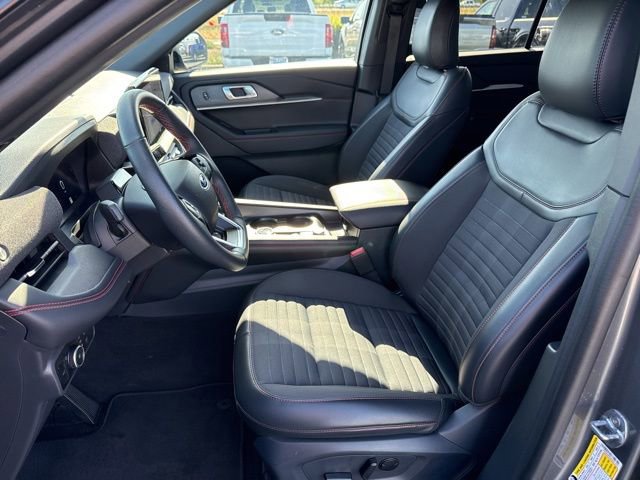 Certified 2025 Ford Explorer ST-Line w/ ST-Line Street Pack image 20