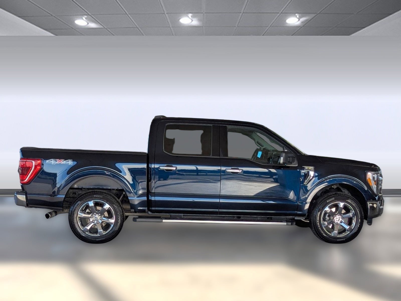 Certified 2022 Ford F150 XLT w/ Equipment Group 302A High image 7