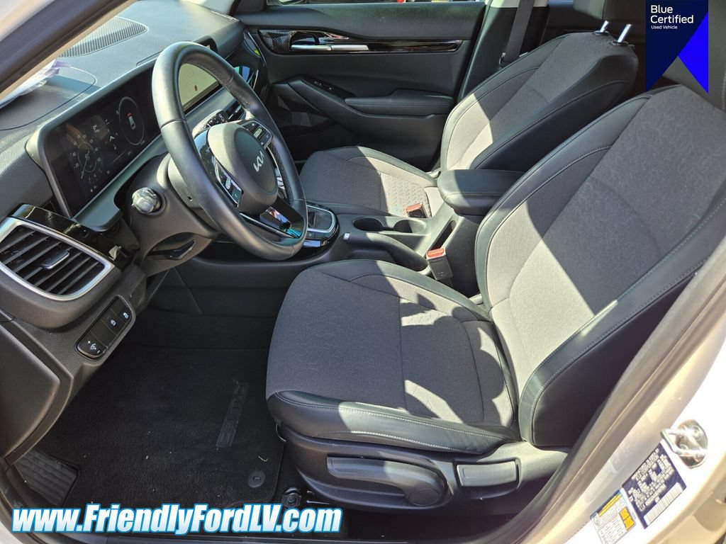 Used 2024 Kia Seltos S FWD image 9