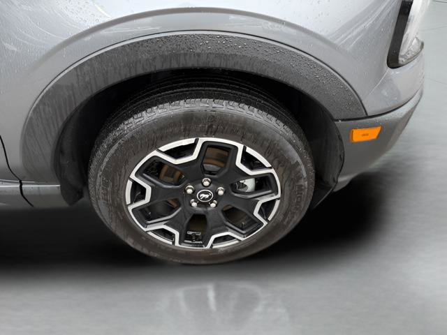 Certified 2025 Ford Bronco Sport Outer Banks w/ Outer Banks Tech Package+ AWD/4WD image 30