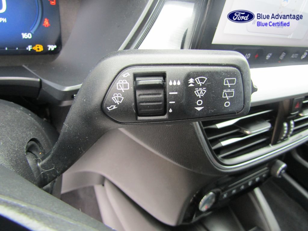 Certified 2023 Ford Escape Platinum AWD/4WD image 23