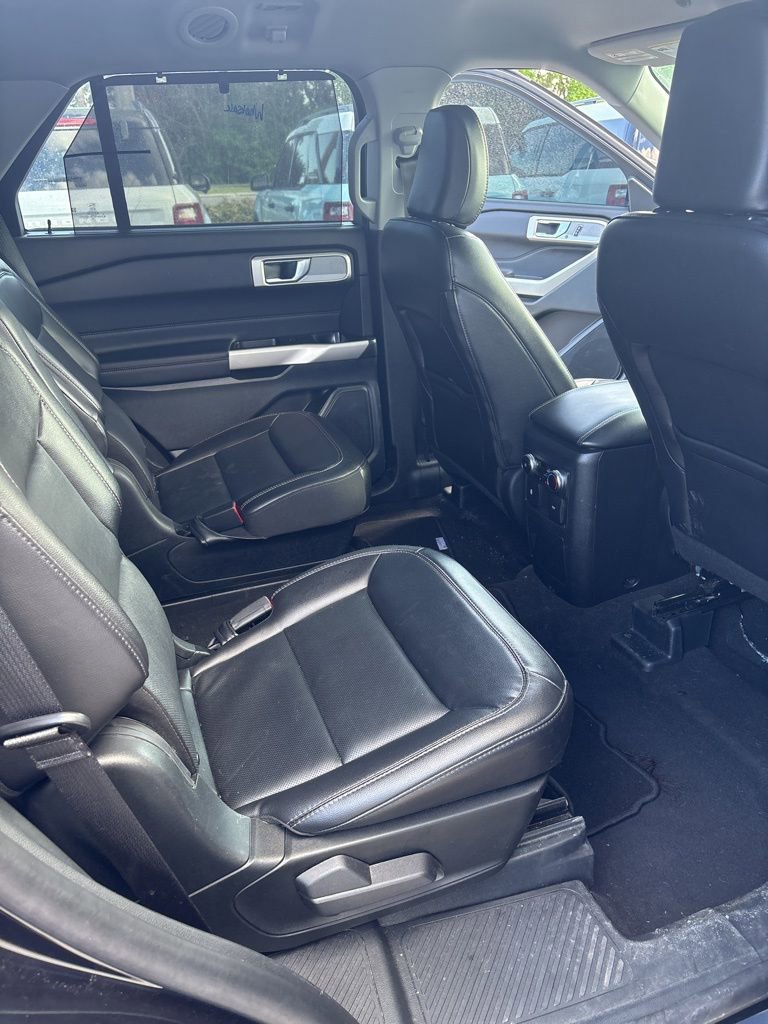 Certified 2024 Ford Explorer Limited image 6