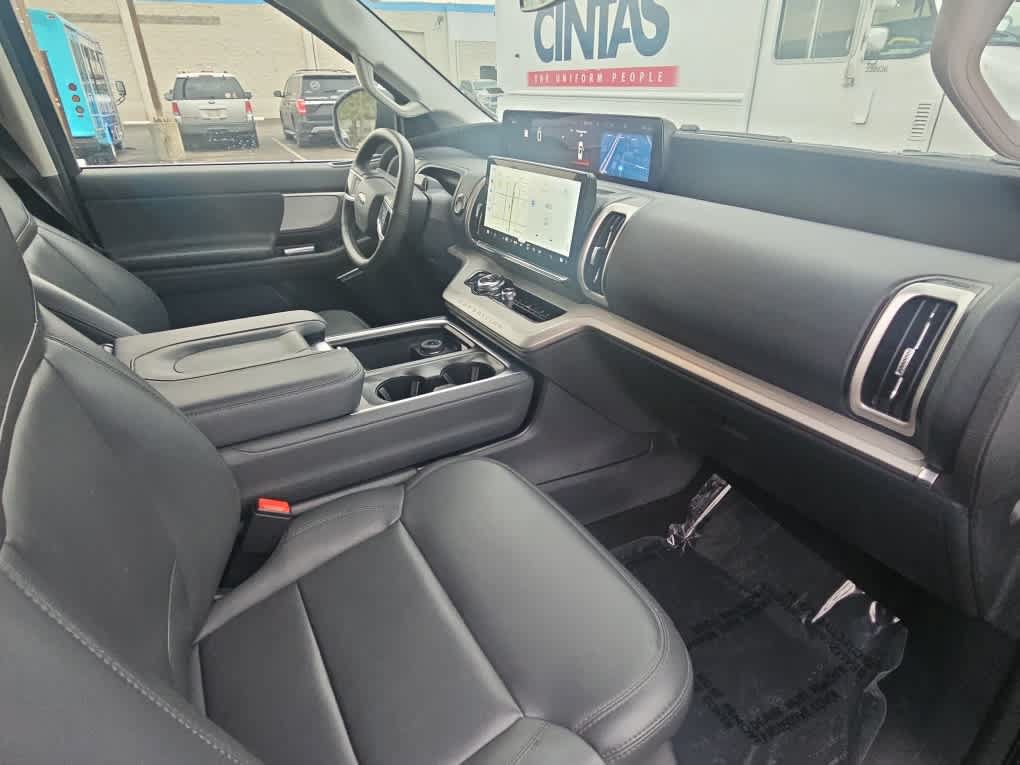 Certified 2026 Ford Expedition Active AWD/4WD image 14