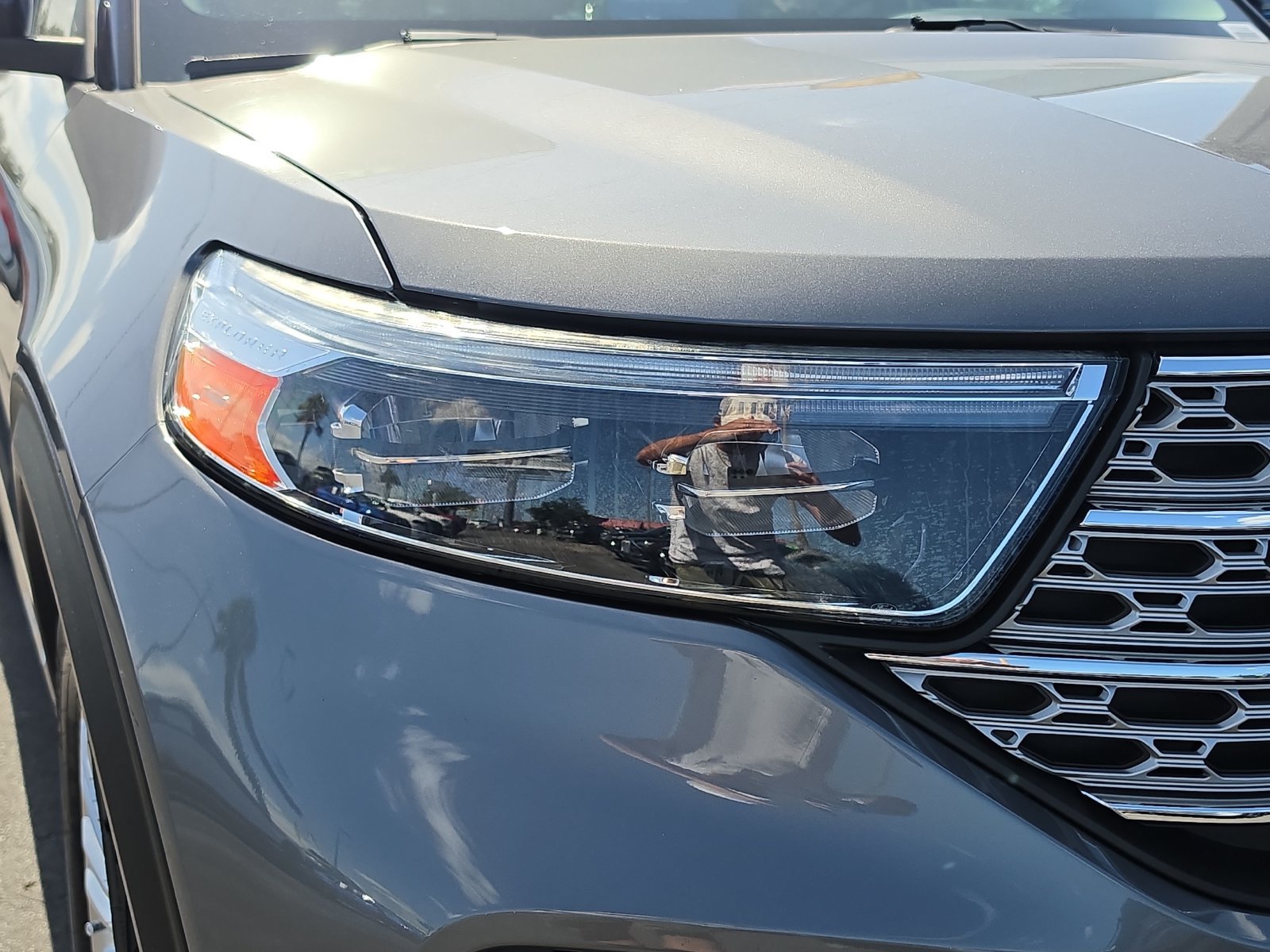 Certified 2021 Ford Explorer Limited w/ Hybrid Equipment Group 310A RWD image 8