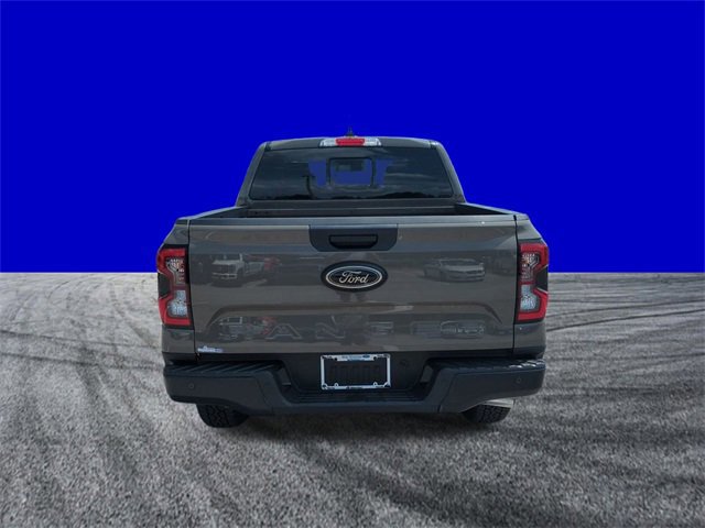 Certified 2025 Ford Ranger Lariat w/ Black Appearance Package image 4